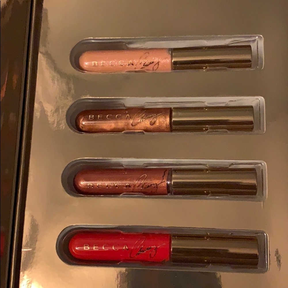 Becca x Chrissy lipgloss kit